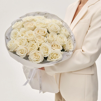 Монобукет из белых роз Playa Blanka Монобукет из белых роз Playa Blanka